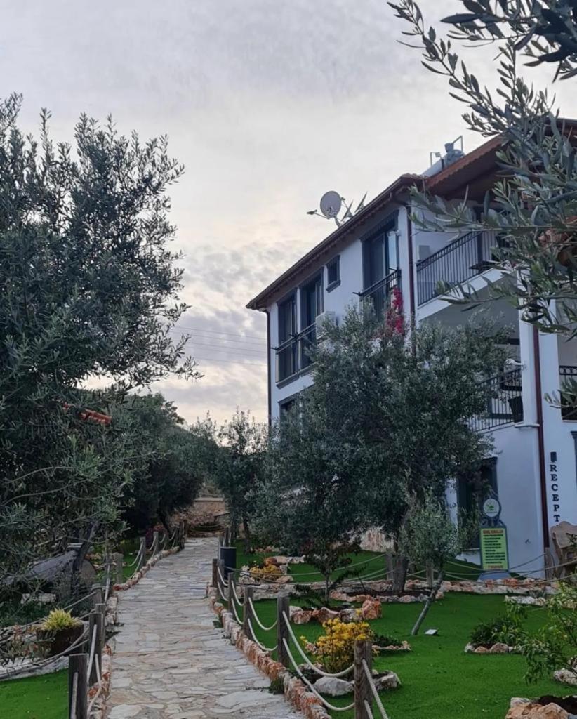 Doganin Ruhu Hotel & Bungalow Каш Екстериор снимка